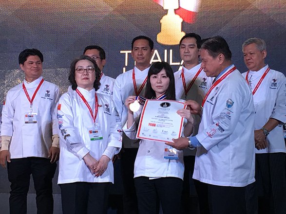 2016年5月　THAIFEX-World of Food Asia 2016（タイ王国・バンコク）  団体戦　銀メダル、個人戦　銅メダル　銅メダル